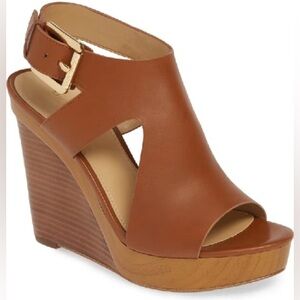 MICHAEL Michael Kors Josephine Buckle Wedge Sandal Size 7